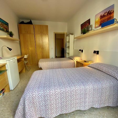 Barcelona Housing Recommend For Students Apartment Bagian luar foto