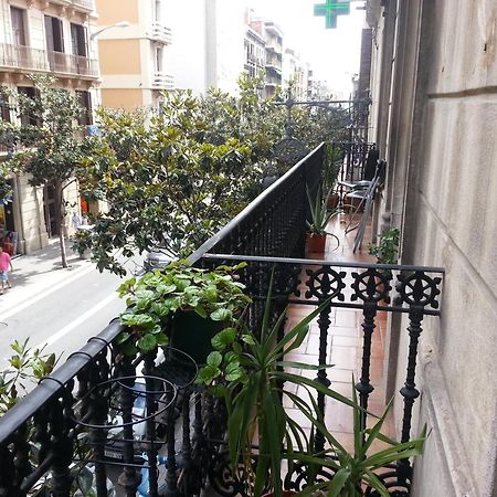 Barcelona Housing Recommend For Students Apartment Bagian luar foto