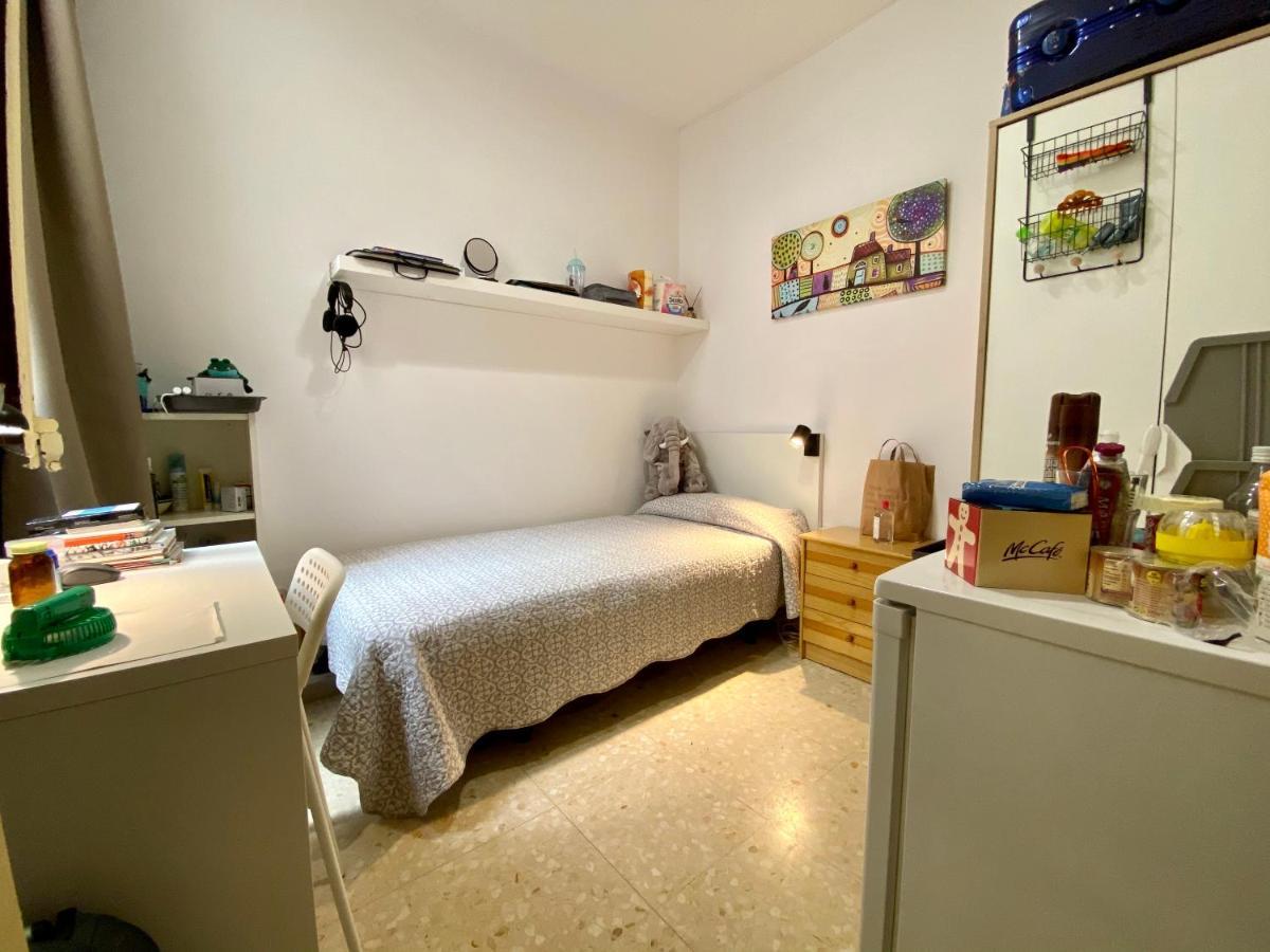 Barcelona Housing Recommend For Students Apartment Bagian luar foto