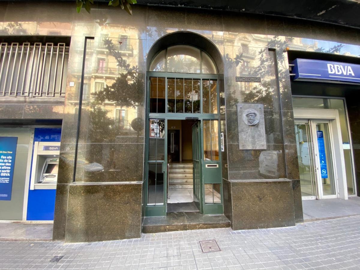 Barcelona Housing Recommend For Students Apartment Bagian luar foto